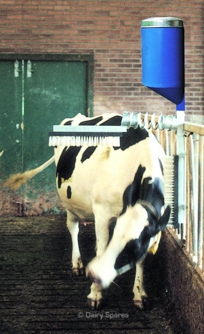 Vink Cattle Brush with Dispenser